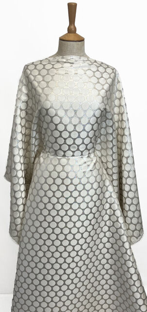 Brocade - Spot Cream