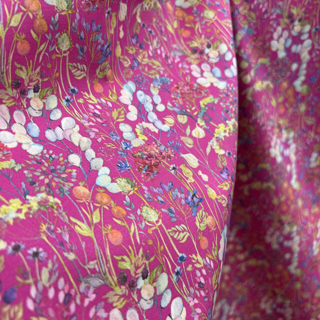 Voyage - Hedgerow Fuchsia Ness Poplin Cotton